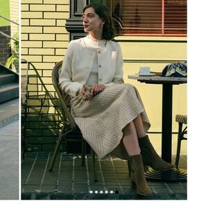 Elegant Cream Plaid Skirt